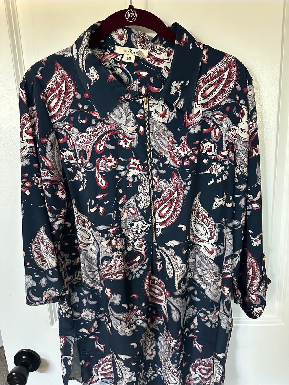 Beautiful paisley print in navy, burgundy and grey.